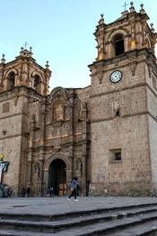 Catedral-Menor-Puno
